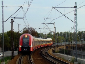 Weekendowe zmiany w rozkładzie jazdy linii S1 w Warszawie