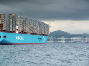 Maersk mówi "jeszcze nie teraz" o powrocie do trasy przez Morze Czerwone