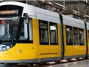 CAF wzmacnia działalność we Włoszech dzięki kontraktowi na dostawę tramwajów dla Rzymu