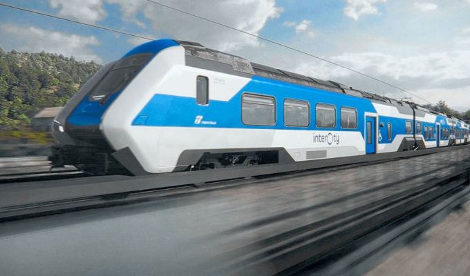 Hitachi Rail zaprezentowało pierwszy pociąg hybrydowy do przewozów dalekobieżnych