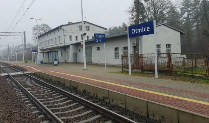 Mieszkańcy Otmic odzyskali swoją stację kolejową. PKP zgodziła się na zmianę nazwy