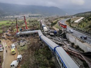 Grecki wymiar sprawiedliwości aresztował dyżurnego ruchu który spowodował katastrofę kolejową