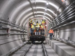„Wojtuś” wjechał do nowych tuneli na powstającym odcinku metra na warszawskim Bemowie