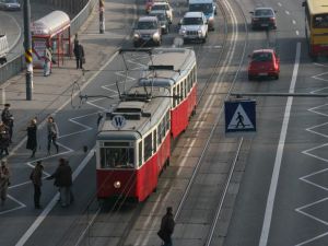 Warszawa uruchomi zabytkowe tramwaje w lany poniedziałek