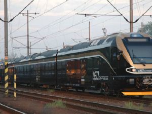 Renfe Alquiler rozpoczyna swoją międzynarodową działalność wynajmując 21 pociągów na Słowacji