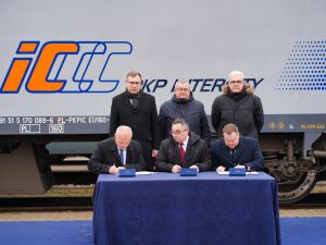 PKP Intercity podpisuje umowę na zakup 20 nowych lokomotyw
