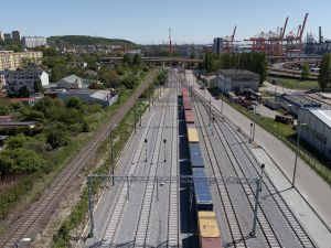 Zakończyła się przebudowa i elektryfikacja dostępu kolejowego do zachodniej części Portu Gdynia.