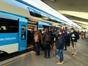 Inauguracja dwupokładowych pociągów KISS w Słowenii