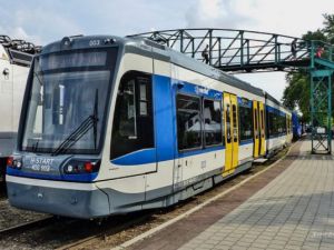 Segedyński CityLink, pociągo-tramwaj Stadlera zaprezentowany na paradzie kolejowej w Budapeszcie