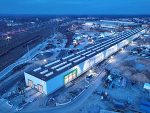Kanclerz federalny i szef kolei otworzyli najnowocześniejsze centrum serwisowe DB w Cottbus