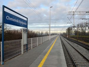 Nowy peron  w Chmielnikach Bydgoskich i sprawniej na Węglówce