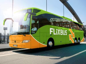 FlixBus Polska wraca na drogi z rozszerzonymi standardami bezpieczeństwa