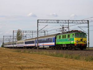 PKP Intercity chce wypożyczyć cztery elektryczne lokomotywy