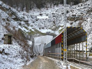Ostatnie prace w tunelu na trasie Wrocław – Jelenia Góra – fotogaleria