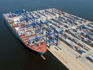 Gdańsk rosnącą konkurencją dla największych portów w Europie - zyska kolej
