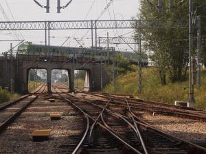 Kombud z dwiema umowami w Warszawskim Węźle Kolejowym