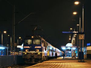 PKP Intercity zatrzyma szesnaście pociągów w nocy z 24 na 25 października 2015 r.
