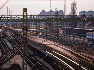 Węgry rozpoczęły wdrażanie Europejskiego Systemu Zarządzania Ruchem Kolejowym (ERTMS)