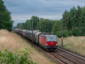 Po raz pierwszy lokomotywa ÖBB Rail Cargo ze składem wagonów towarowych na północy Polski