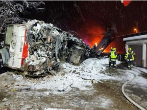 Kolizja pociągów towarowych w południowej Austrii, dwóch maszynistów zostało rannych