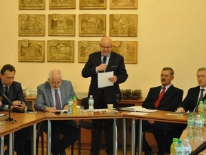 Samorządy apelują o budowę linii Podłęże-Piekiełko