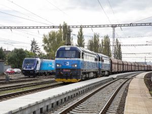 Czeski rząd wprowadza możliwość pierwszeństwa pociągów towarowych przed pasażerskimi