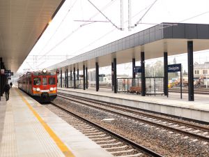 Na stacji Oświęcim zwiększa się dostępność i komfort obsługi podróżnych