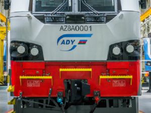 Alstom przekazał Kolejom Azerbejdżańskim pierwsze 7 lokomotyw towarowych Prima T8 AZ8A
