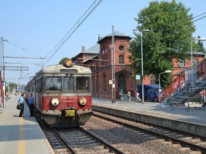 „Wikiekspedycja kolejowa 2015” na dworcach PKP
