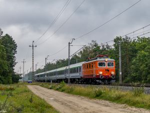 PKP CARGO zaprezentuje 3 kultowe serie lokomotyw w brawach historycznych.