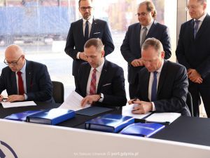 Zarząd Morskiego Portu Gdynia podpisał umowę dzierżawy z International Container Terminal Services