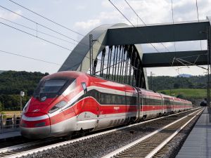 Umowa Trenitalia z Hitachi Rail na zakup 30 szybkich pociągów o wartości 861 mln euro