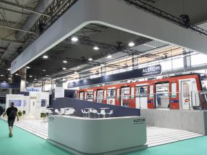 Alstom prezentuje w Barcelonie innowacyjne rozwiązania dla zrównoważonego transportu miejskiego 