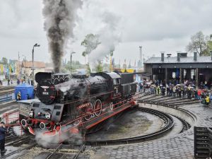 Przejazdy pociągami retro w 115 rocznicę powstania Parowozowni Wolsztyn