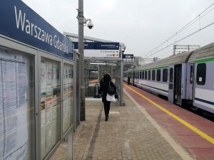 Od dziś ze stacji Warszawa Gdańska korzysta więcej podróżnych.