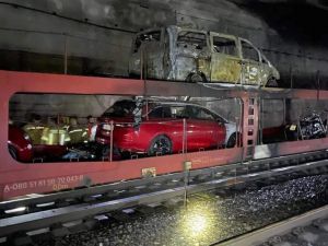 Austriacki tunel kolejowy w ogniu, 33 osoby z nocnego pociągu NightJet ranne.