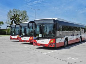 Trzy nowe autobusy miejskie Solarisa są już w Opolu.