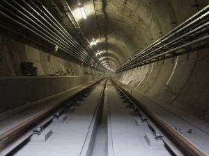 Dobiega końca budowa torów metra na Targówek