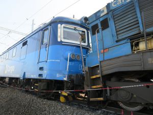 Dwa pociągi towarowe ČD Cargo zderzyły się czołowo w czeskiej Pradze (zdjęcia)