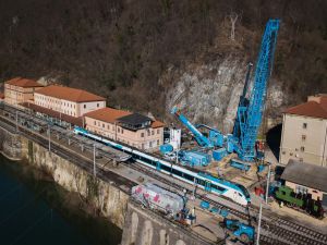 Miesiąc po zdarzeniu udało się podnieść podstację transformatorową na stacji Zidani Most w Słowenii
