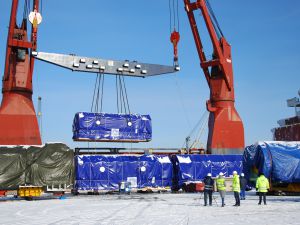 Grupa Fracht – dwa generatory po 280 ton każdy - wypłynęła z Portu Gdynia