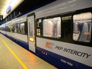 Zmiana czasu na zimowy pociągi PKP Intercity pojadą bez zmian
