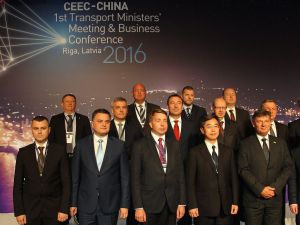 Historyczne spotkanie ministrów transportu Europy Środkowo-Wschodniej i Chin