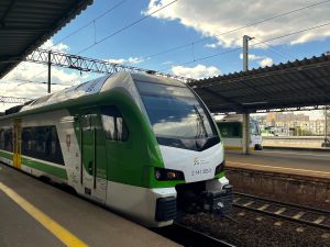 Zmiany w rozkładzie jazdy pociągów Kolei Mazowieckich od 14 stycznia 2024 r.