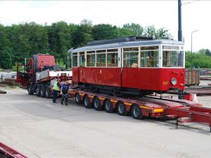 Kraków i Warszawa wymienią się historycznymi tramwajami