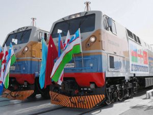 Koleje Kazachstanu, Azerbejdżanu i Gruzji łączą siły w celu rozwoju korytarza TMTM
