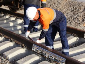 Przełomowy megaprojekt: Kazachstan i Uzbekistan zostaną połączone nową linią kolejową