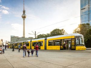 Bombardier dostarcza dwusetny tramwaj FLEXITY Berlin do Berliner Verkehrsbetriebe