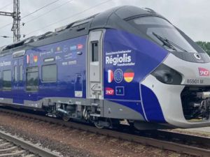 Zaprezentowano prototyp francusko-niemieckiego pociągu regionalnego 