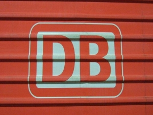 DB procesują się z dostawcami szyn